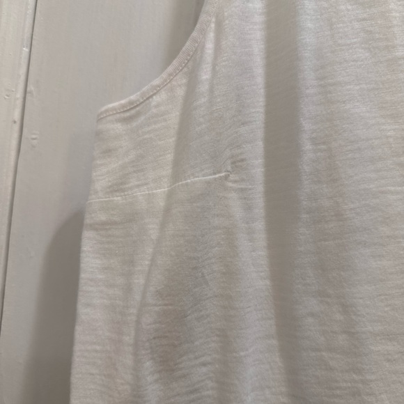 Lilly Pulitzer Gigi Tank Top NWOT
Color: RESORT White - Picture 2 of 4